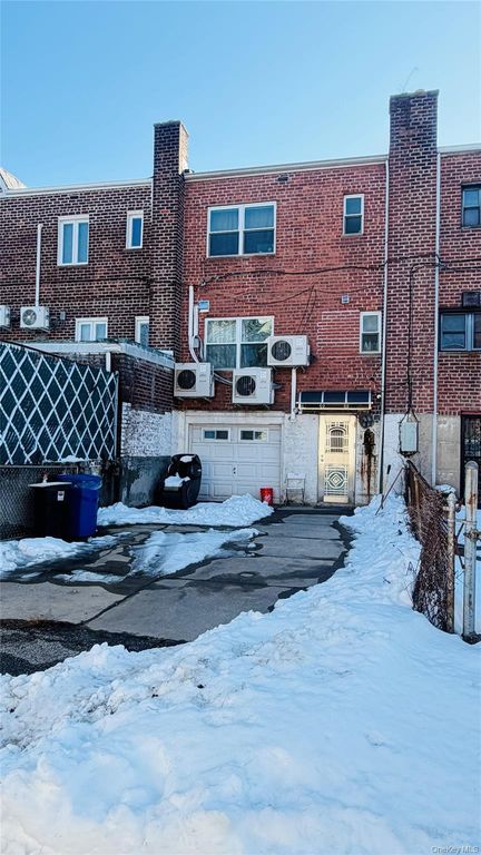 14849 58th Road, Flushing, NY 11355