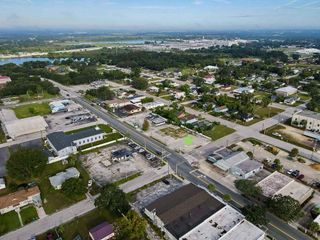 104 W CENTRAL AVENUE, Lake Wales, FL 33853
