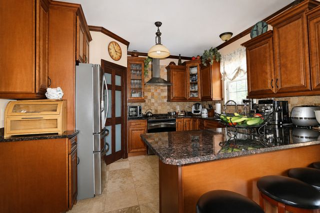 1594 Baytree Drive, Romeoville, IL 60446