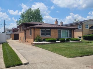 16030 Gauger Avenue, Harvey, IL 60426