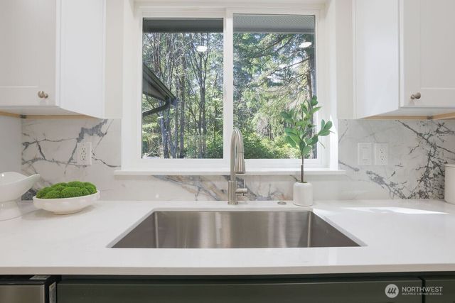 13317 Bandix Road SE, Olalla, WA 98359