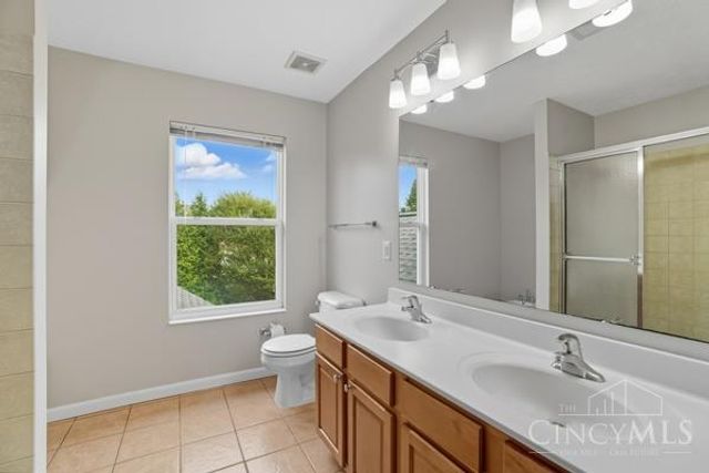 8422 Misty Shore Drive, West Chester, OH 45069