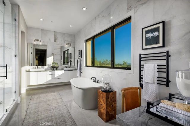 536 SAHARA, Irvine, CA 92602