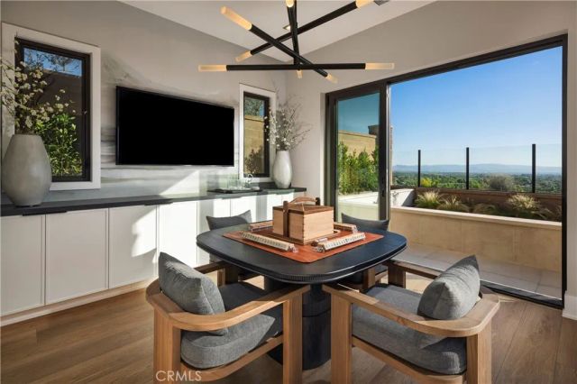 536 SAHARA, Irvine, CA 92602