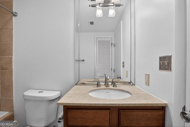 1280 W Peachtree Street NW 1806, Atlanta, GA 30309