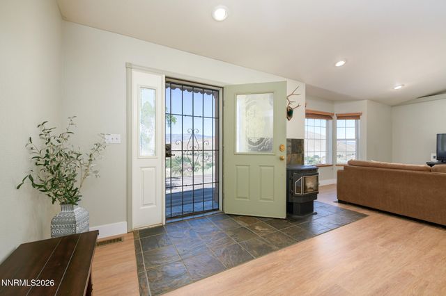 6367 Rio Vista Lane, Carson City, NV 89701