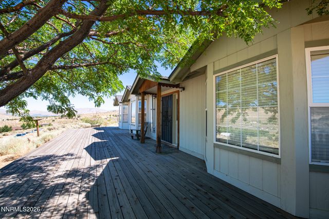 6367 Rio Vista Lane, Carson City, NV 89701