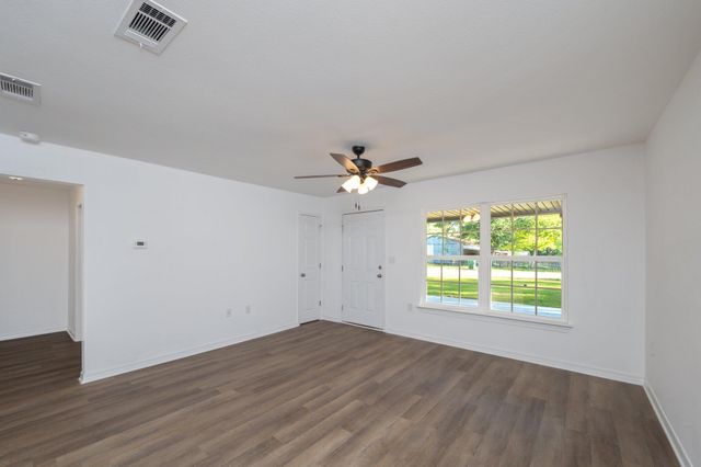 2364 Susan Drive, Crestview, FL 32536