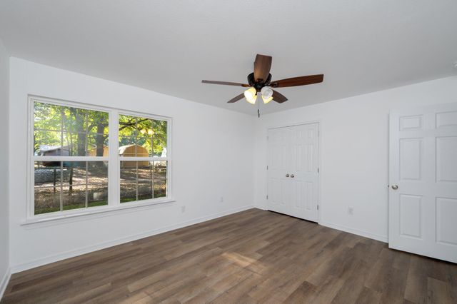 2364 Susan Drive, Crestview, FL 32536