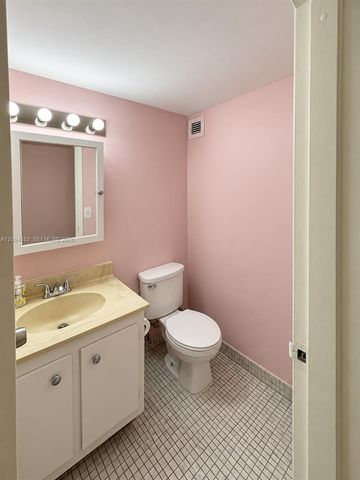 17011 N Bay Road 117, Sunny Isles Beach, FL 33160