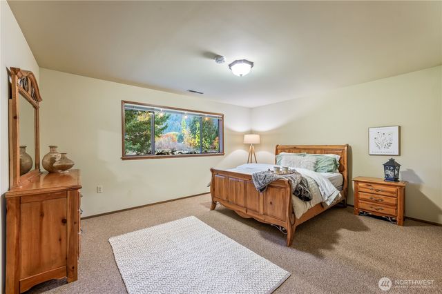 8200 E Leavenworth Road, Leavenworth, WA 98826