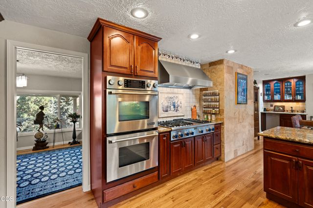 2820 David Lane, Medford, OR 97504