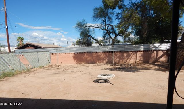 1508 N Venice Avenue, Tucson, AZ 85712