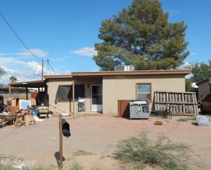 1508 N Venice Avenue, Tucson, AZ 85712