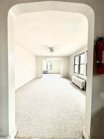 2618 N 73rd Avenue 2, Elmwood Park, IL 60707