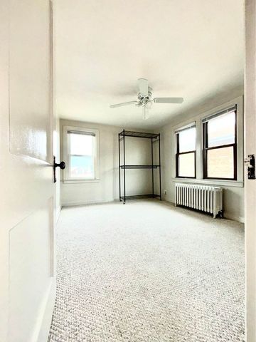 2618 N 73rd Avenue 2, Elmwood Park, IL 60707