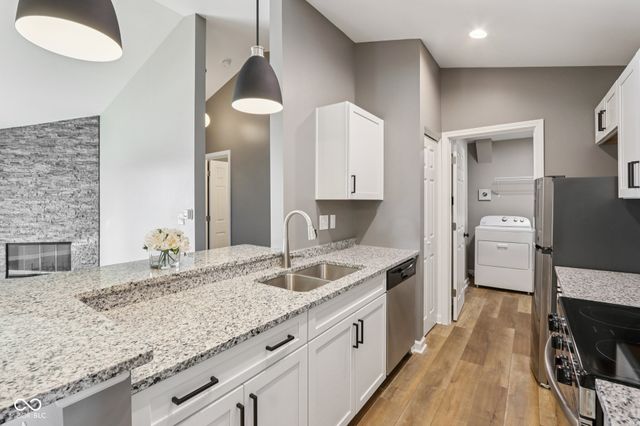 12515 Timber Creek Drive Unit 11, Carmel, IN 46032