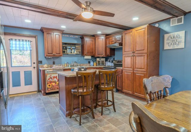 139 RAINBOW DR, Middleburg, PA 17842