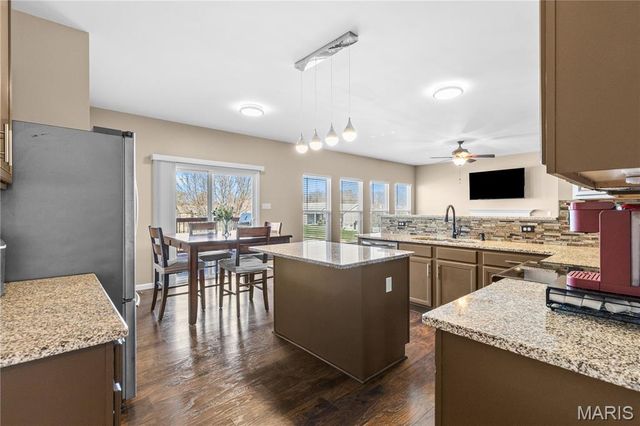 301 America Street, Wentzville, MO 63385