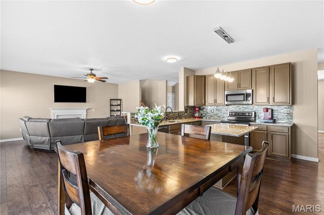 301 America Street, Wentzville, MO 63385