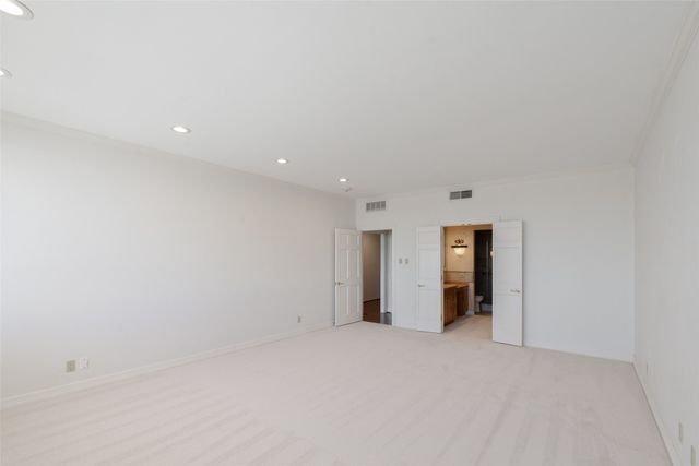 6335 W Northwest Highway 614, Dallas, TX 75225