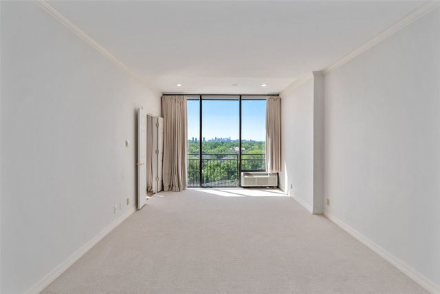 6335 W Northwest Highway 614, Dallas, TX 75225