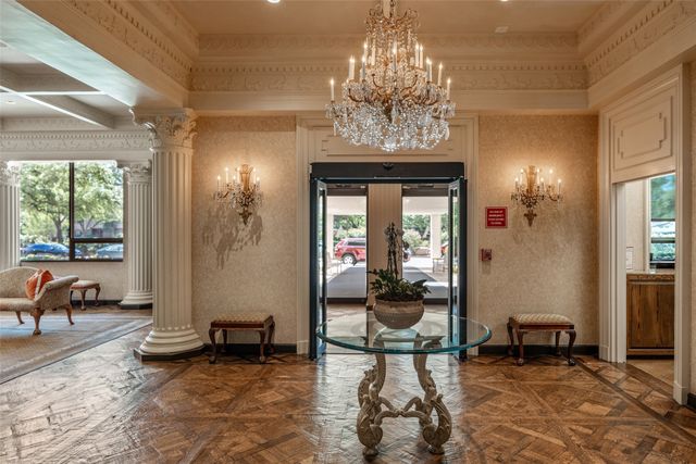 6335 W Northwest Highway 614, Dallas, TX 75225