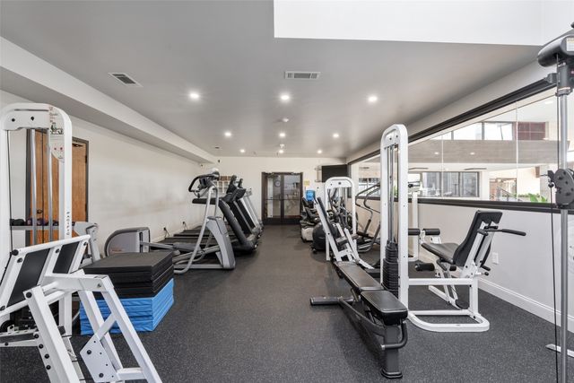 6335 W Northwest Highway 614, Dallas, TX 75225