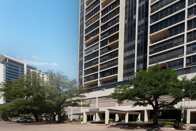 6335 W Northwest Highway 614, Dallas, TX 75225