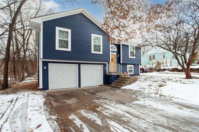 9101 E 55th Street, Raytown, MO 64133