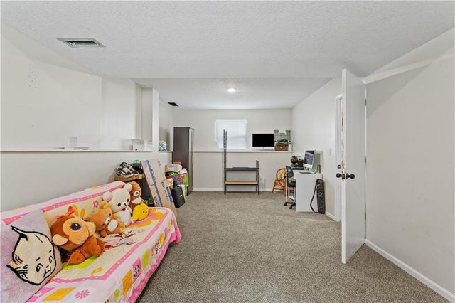 9101 E 55th Street, Raytown, MO 64133