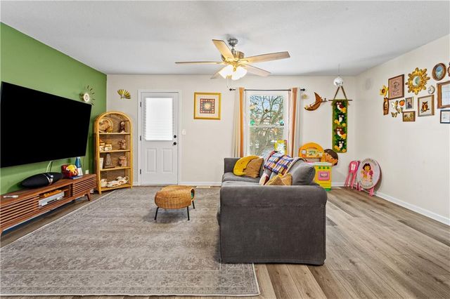 9101 E 55th Street, Raytown, MO 64133