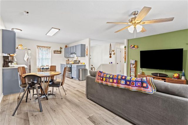 9101 E 55th Street, Raytown, MO 64133