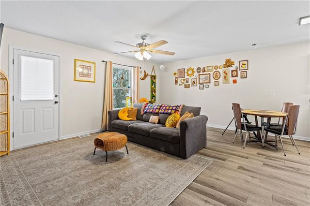 9101 E 55th Street, Raytown, MO 64133