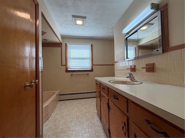 175 Gervais Street, Coventry, RI 02816