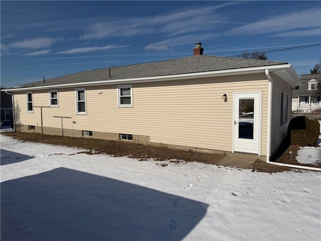 175 Gervais Street, Coventry, RI 02816