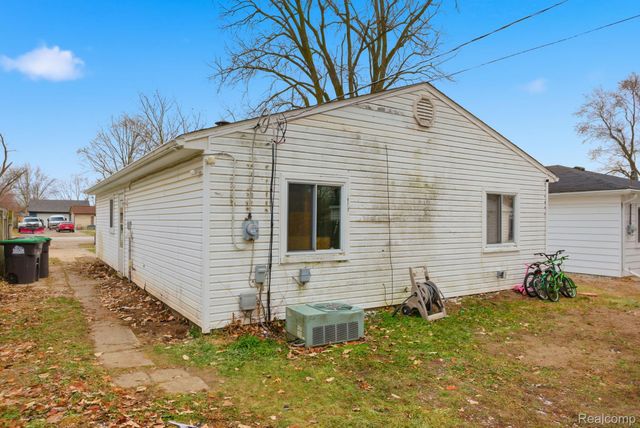 15390 Beech Daly Road, Taylor, MI 48180