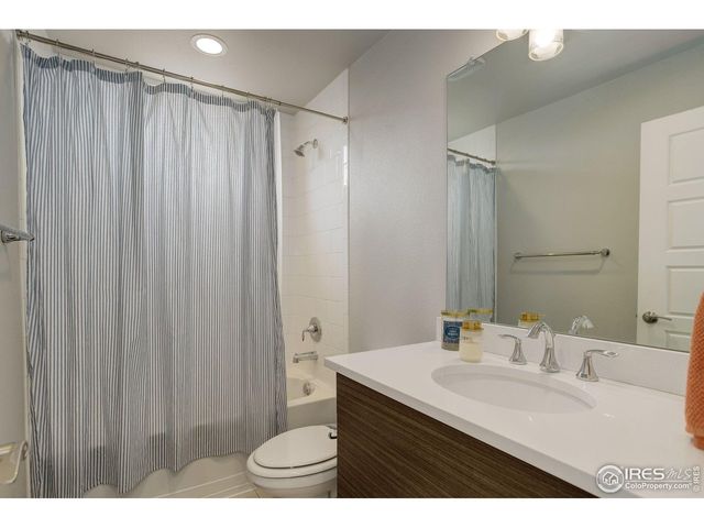 2051 N Downing St 5, Denver, CO 80205