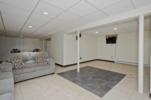 115 Blanchwood Ave, Chicopee, MA 01013