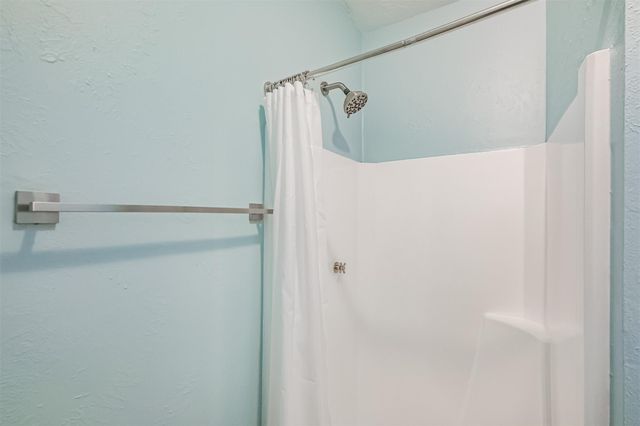 4613 Braeburn Drive, Bellaire, TX 77401