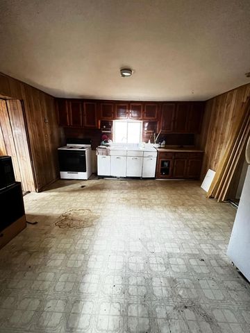17 County Rd. 144, Alcalde, NM 87511