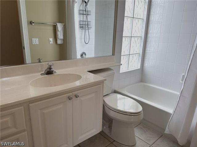 4402 Novato CT, Naples, FL 34109