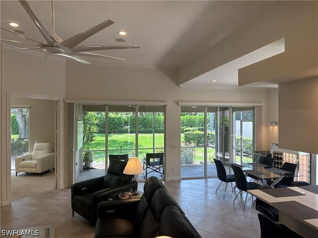 4402 Novato CT, Naples, FL 34109