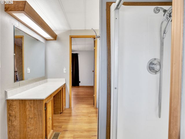 21100 Ne SANDY Blvd 62, Fairview, OR 97024