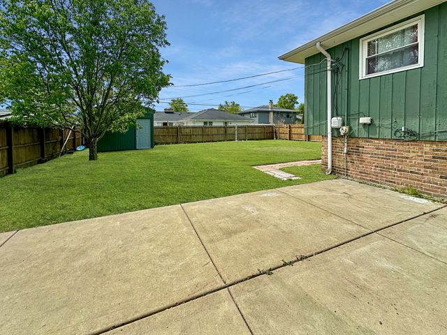 74 Frances Lane, Chicago Heights, IL 60411