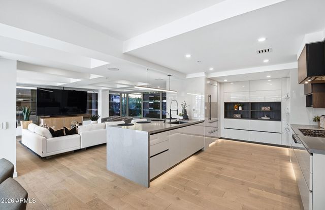 7157 E RANCHO VISTA Drive 4001, Scottsdale, AZ 85251