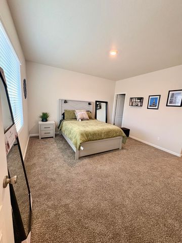 3409 Oregon Trail Road NE, Rio Rancho, NM 87144