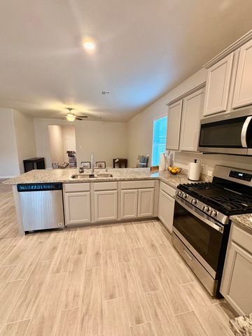 3409 Oregon Trail Road NE, Rio Rancho, NM 87144