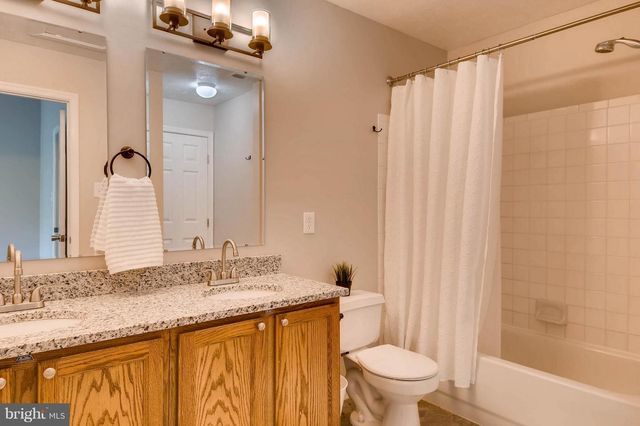 5326 CASTLESTONE DR, Baltimore, MD 21237