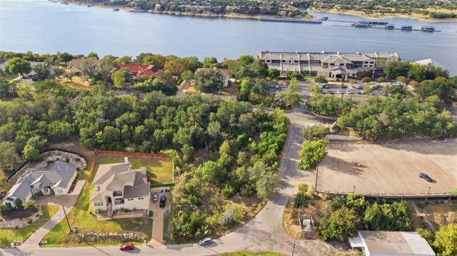 114 Lakeway DR, Lakeway, TX 78734